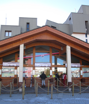 Lift pass office at Les Deux Alpes